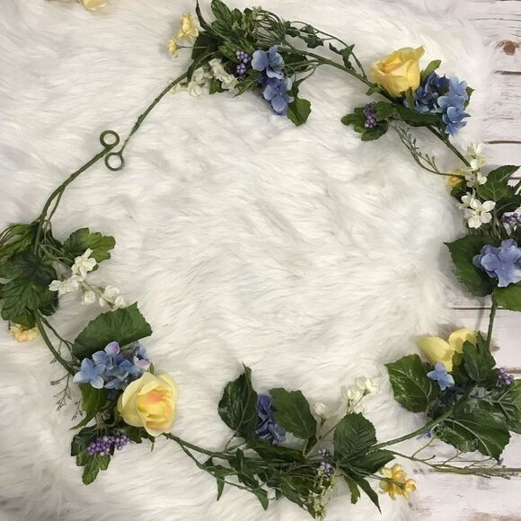 Faux Floral Flowers Silk Garland‎ - Picture 4 of 11